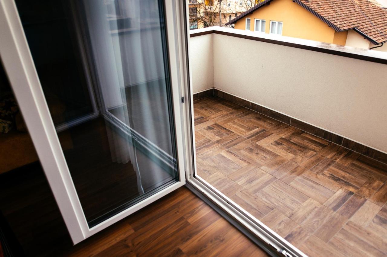 Nb Apartmani Brčko Buitenkant foto